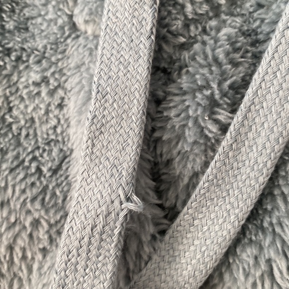 Wallflower teddy cozy Colorblock Hoodie - Picture 6 of 6